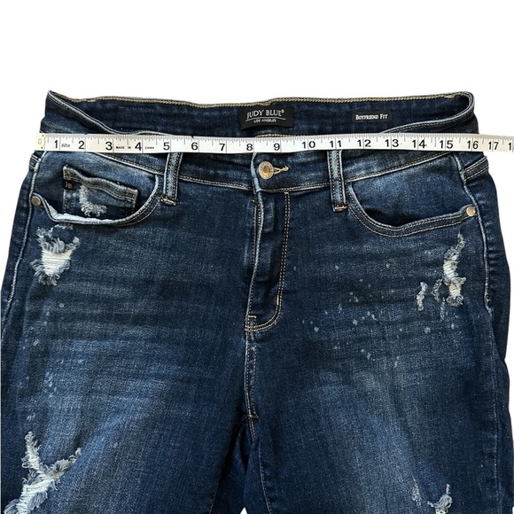 Judy Blue Dark Blue Distressed Boyfriend Jeans, size 31 - Picture 3 of 5